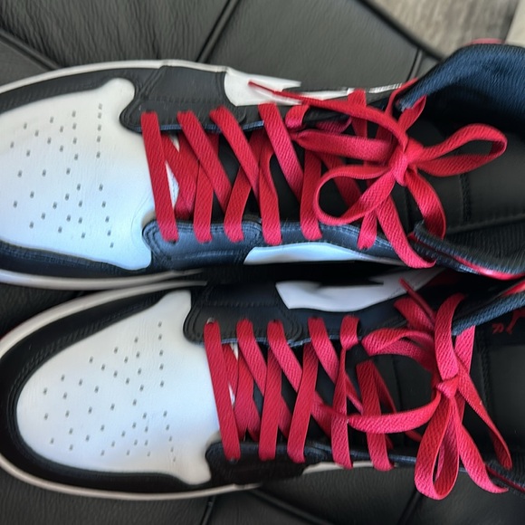 Red black and white air jordans worn once no creases size 15, no box - Picture 6 of 8